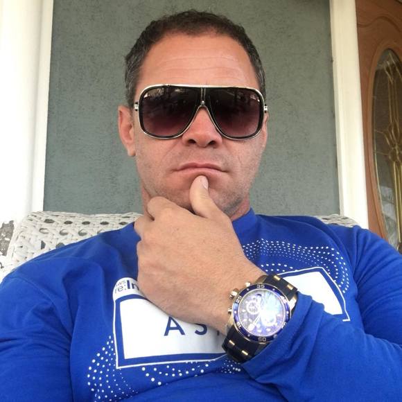 Meet your Posher, Rolando - Picture 1 of 1